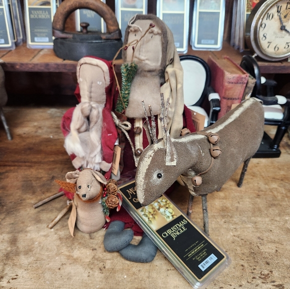 Other - Primitive Christmas Bundle Santa, Mice, Reindeer,  McCall's Melt